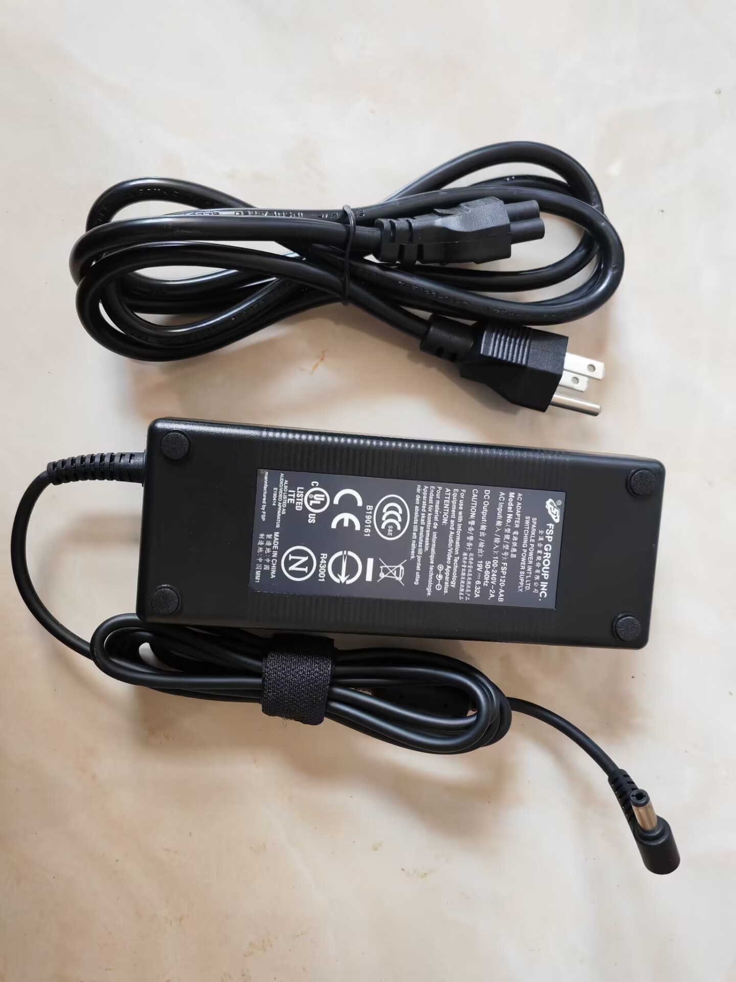 *Brand NEW* FSP120-AAB FSP 19V 6.32A AC DC ADAPTHE POWER Supply